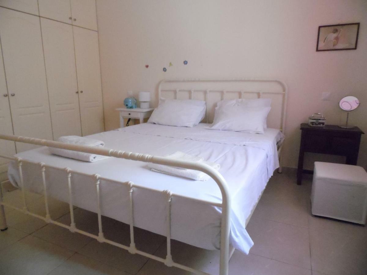 Theni Olive Grove Villa Kato Yerakarion ภายนอก รูปภาพ